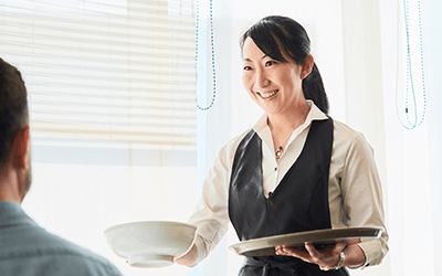 顔なじみのお客さまも増えました